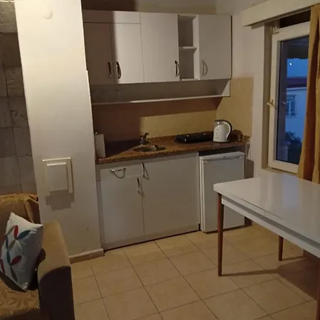 Apart Otel Safari , 3*